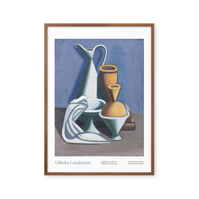 Arrangement with watering can, towel and jar